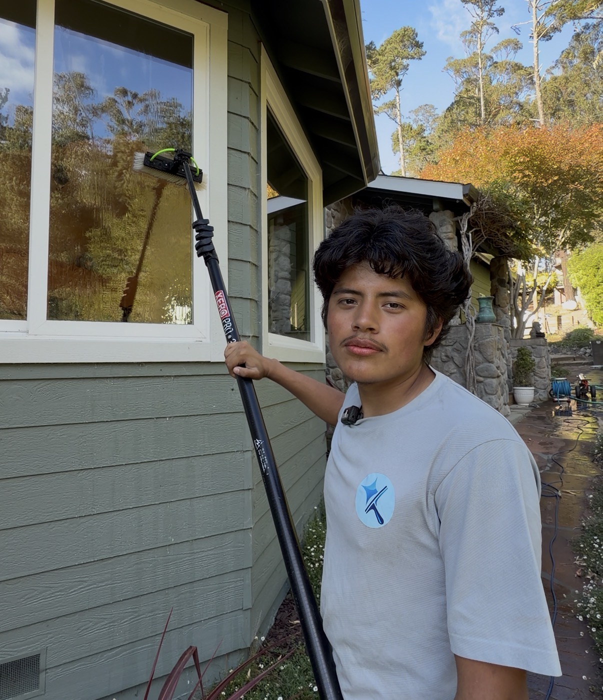 Leo, Luminal Cleaning window washing technician